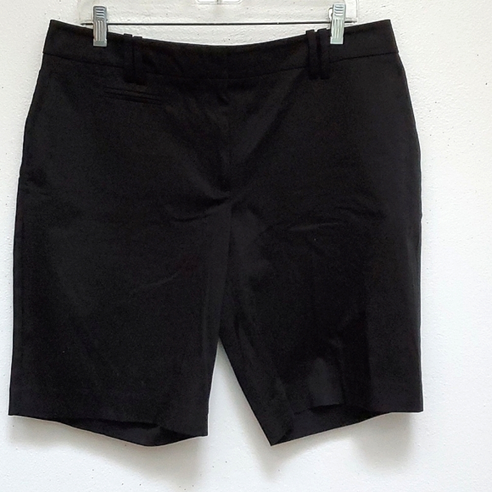 Ann Taylor LOFT Black Dresser Shorts Dress Them Up or Down Size 12